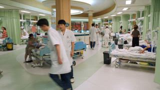 第8集 菜鳥醫生聯合出手搶救病人