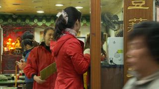 第176集 一條街上兩種味道